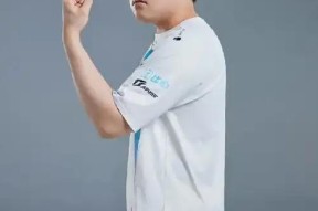 AYX体育平台Rookie赛事官方发布突破纪录新规，RNG争议不断！的简单介绍