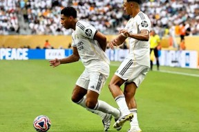 AYX体育平台姆巴佩回归赛场，绝杀首场状态亮眼，日本队观众沸腾！的简单介绍